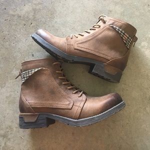 White Mountain Boots